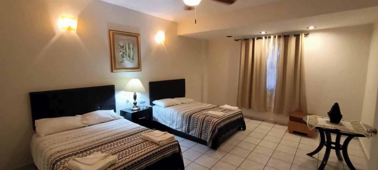 Hotel La Estancia Rio Verde Luaran gambar