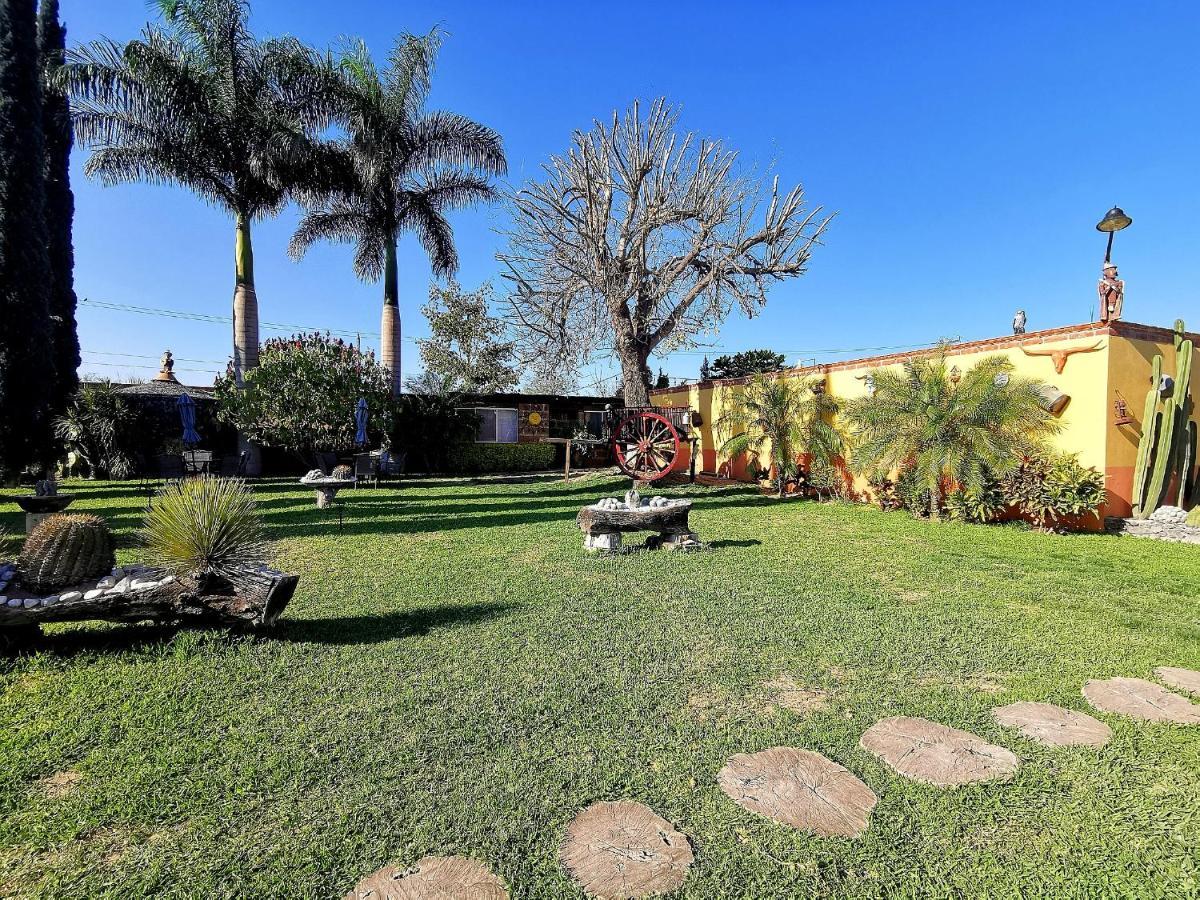 Hotel La Estancia Rio Verde Luaran gambar