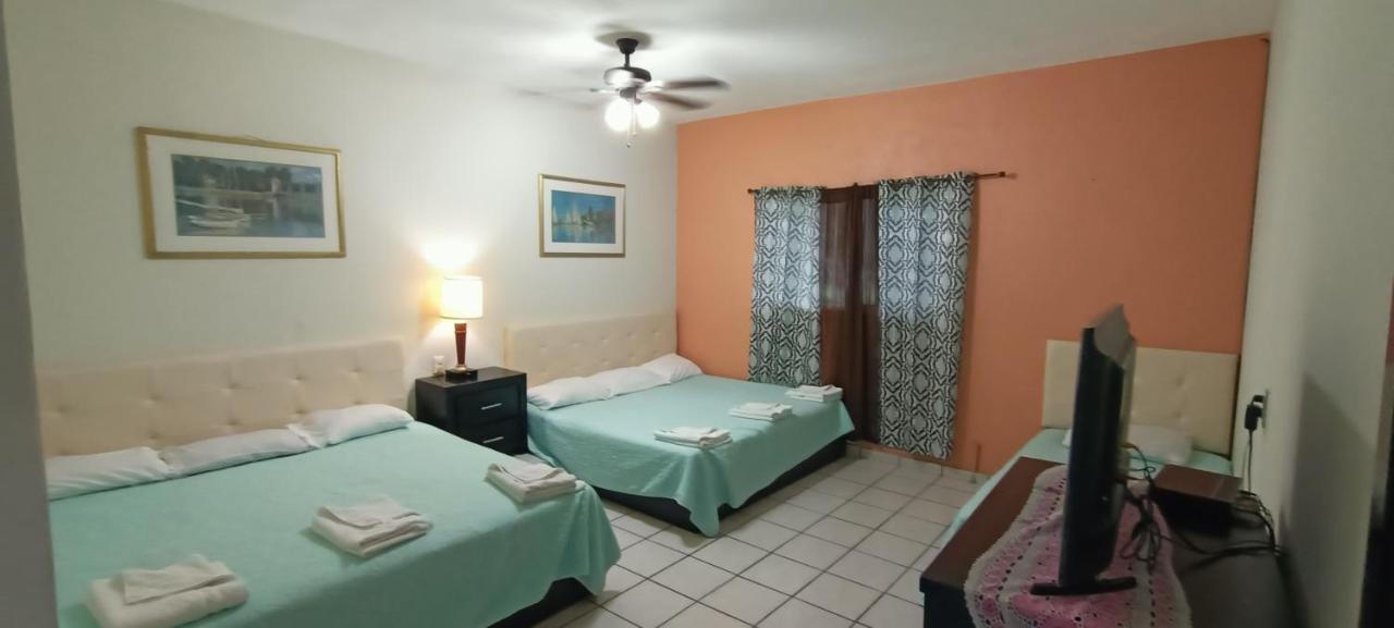 Hotel La Estancia Rio Verde Luaran gambar