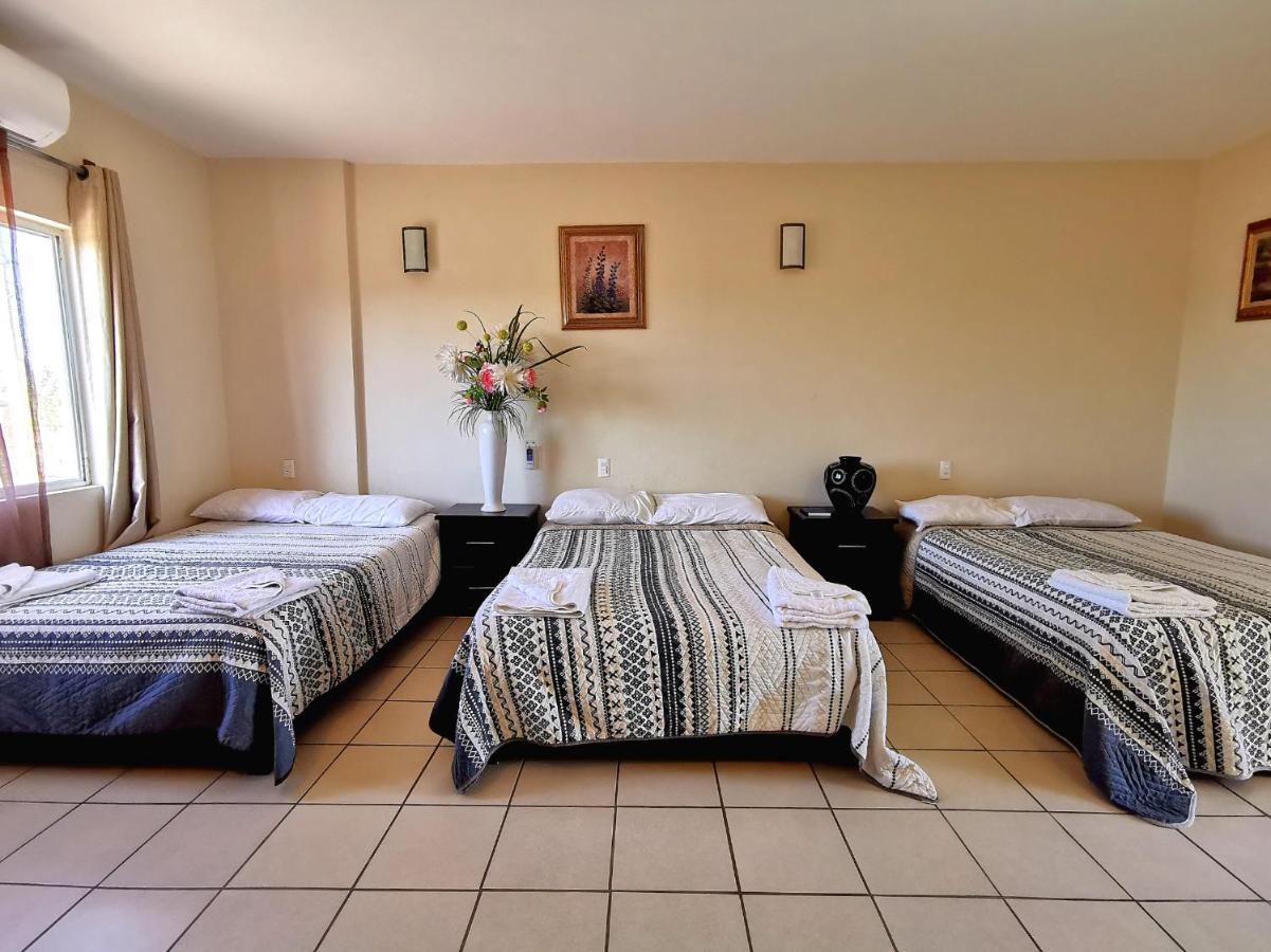 Hotel La Estancia Rio Verde Luaran gambar