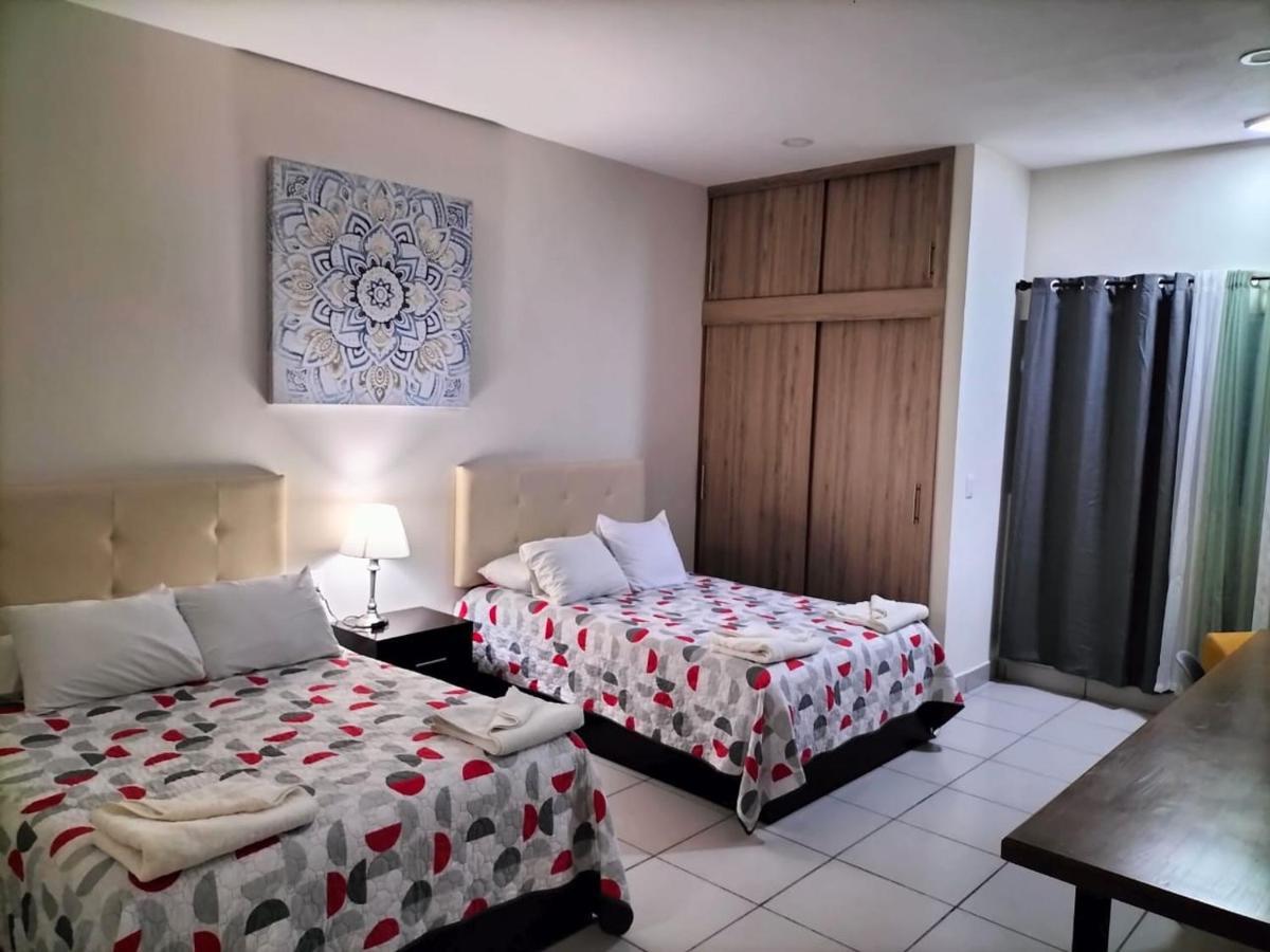 Hotel La Estancia Rio Verde Luaran gambar